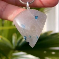 Turmalin Indigolith in Quarz