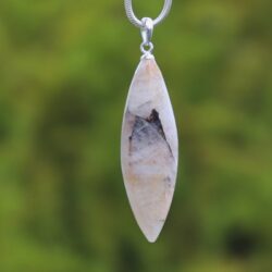 Baryt-Anhänger mit Silberöse B7