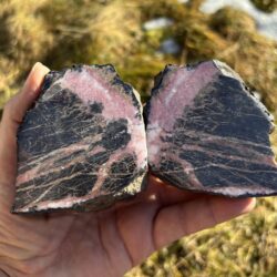 Rhodonit Splügen/Schweiz Rohsteine